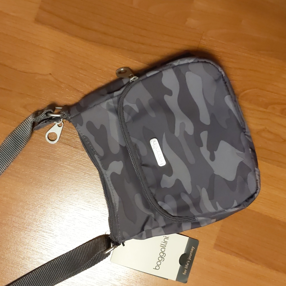 Baggallini Joey Bagg